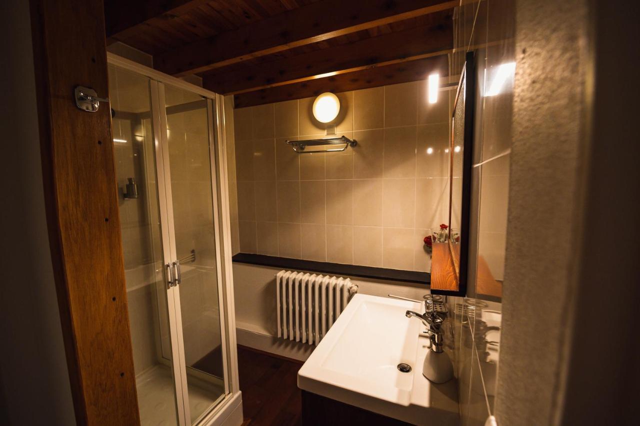 Maison D'Hote La Grange Aux Ayres Olloix ภายนอก รูปภาพ