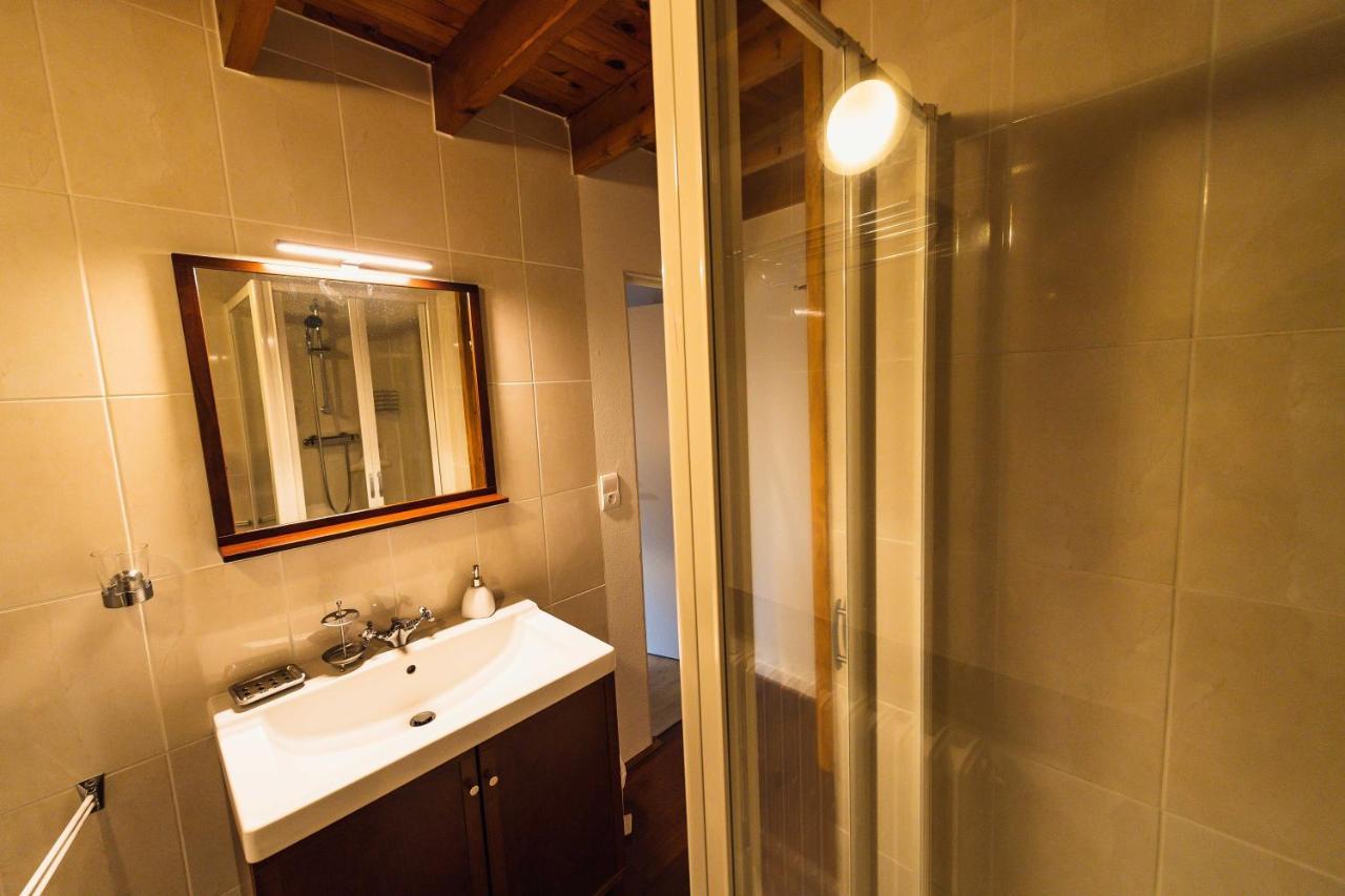 Maison D'Hote La Grange Aux Ayres Olloix ภายนอก รูปภาพ